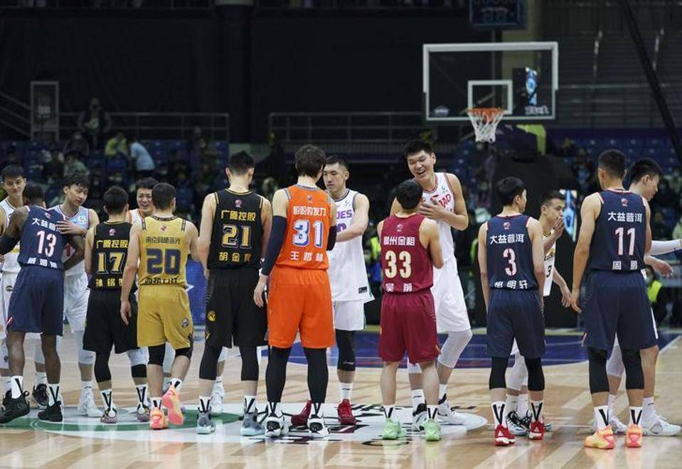 关于赛地聚焦:CBA季后赛集结日热度飙升;日本国家队防线松动;质疑声四起;临场指挥获称赞的信息 关于赛地聚焦:CBA季后赛集结日热度飙升;日本国家队防线松动;质疑声四起;临场指挥获称赞的信息