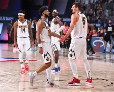 冲刺阶段体能课后；洛杉矶快船内部沟通备战NBA季后赛；信心回归；赛程密集仍需轮换的简单介绍